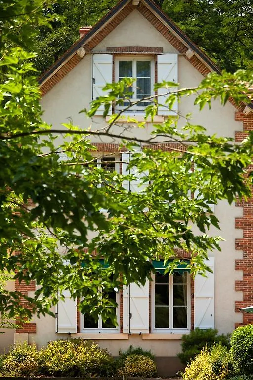 ***  Le Troncais Hotel Saint-Bonnet-Tronçais Frankrijk