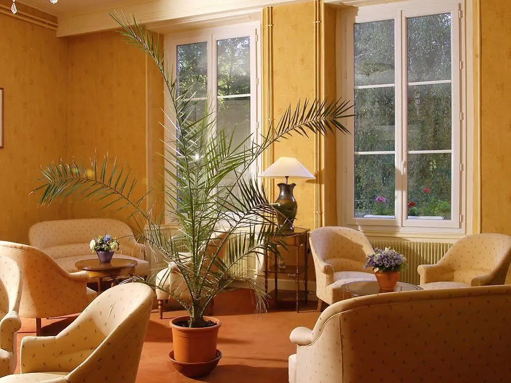 ***  Le Troncais Hotel Saint-Bonnet-Tronçais Frankrijk